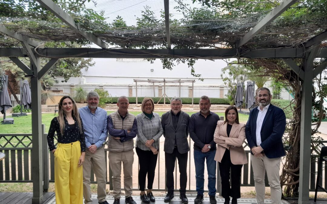 CEDELCO refuerza la unidad empresarial y la vertebración territorial en un encuentro sobre el papel de la empresa en la FP Dual