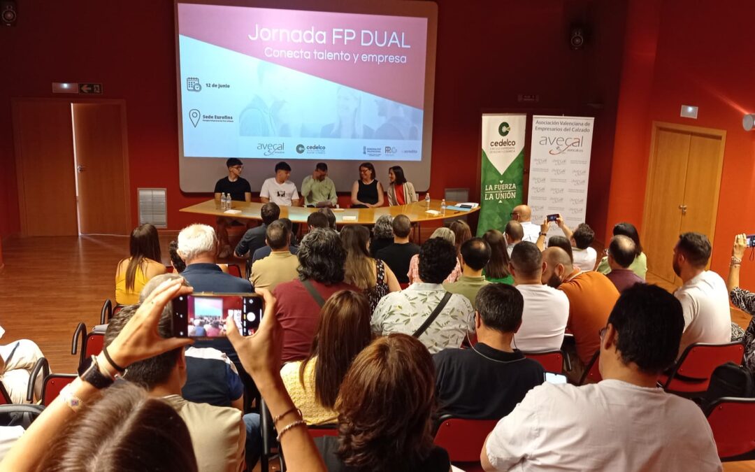 CEDELCO y AVECAL impulsan una jornada informativa sobre FP Dual para acercar el talento joven a las empresas