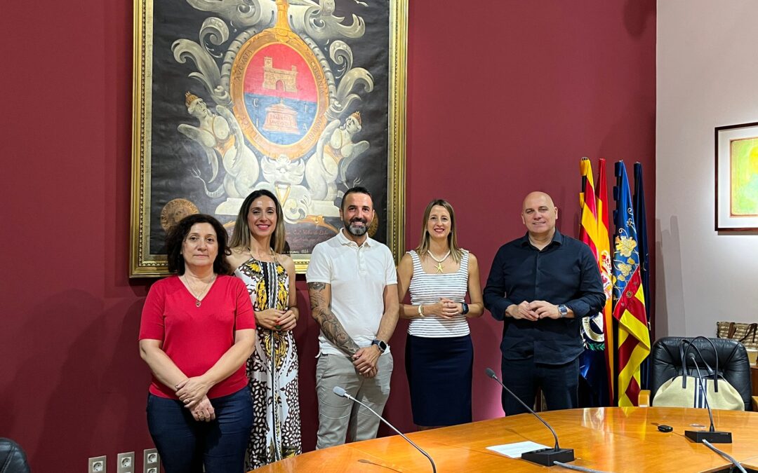 Elche refuerza su compromiso con la inclusión: Ayuntamiento, empresas y sindicatos se alinean por la diversidad
